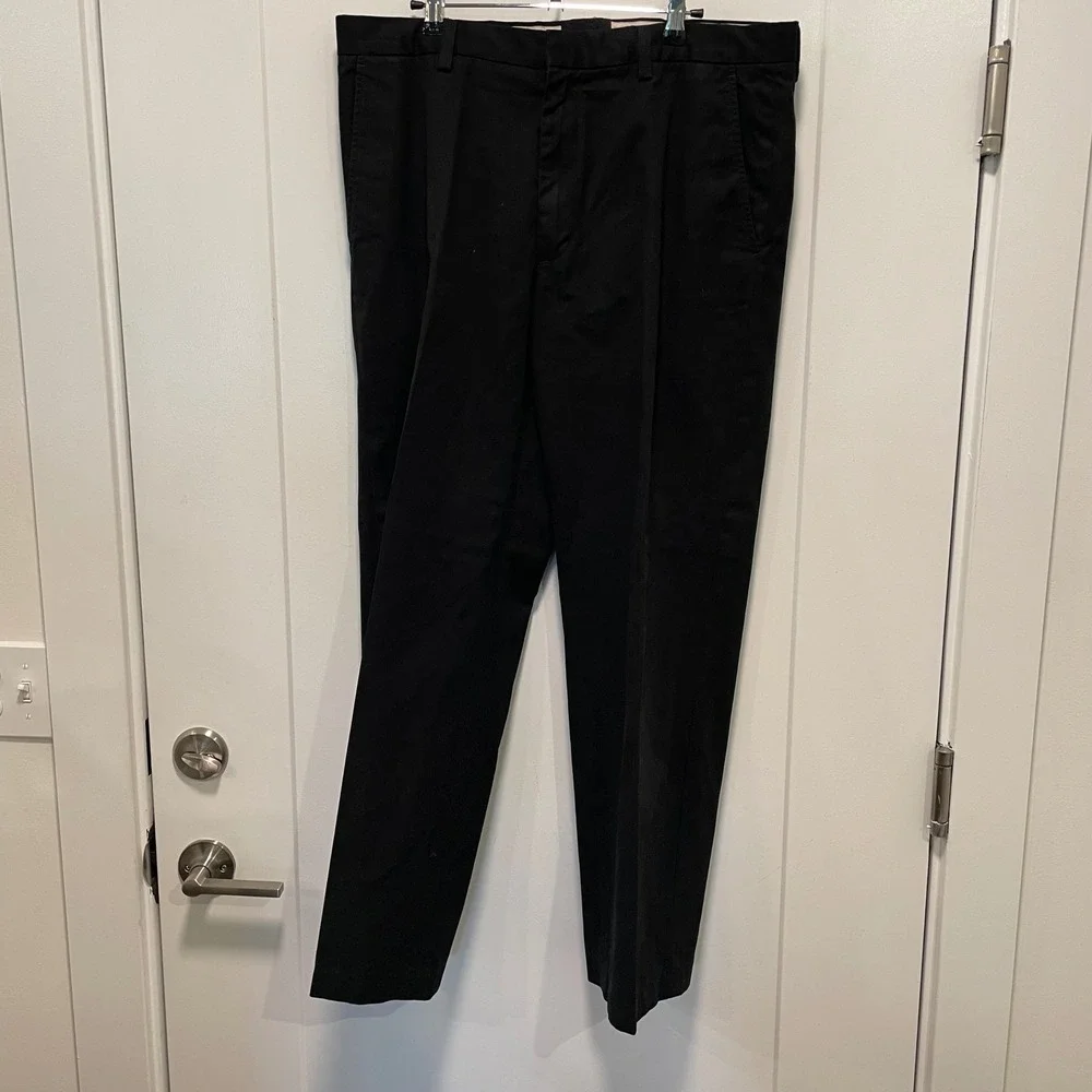 Banana Republic Chinos Mens 38x28 Black 100% Cotton Twill Straight Leg Pants